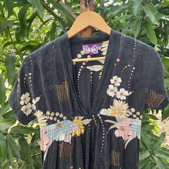 Yumi Kim Black 100% Silk Babydoll Tunic Dress Small Floral V-Neck Short Sleeve - Picture 3 of 13